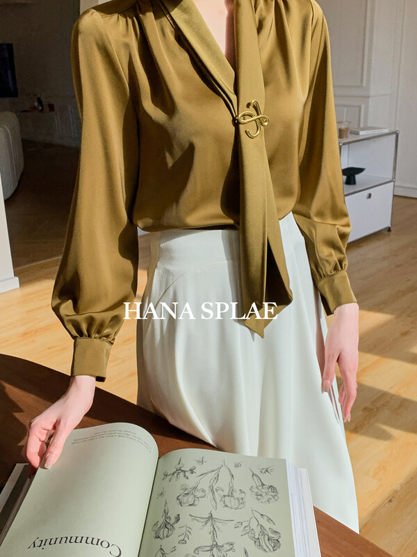 New in early autumn! [HANNA Hanna] Fashion streamer commuter shirt H10295# JHY