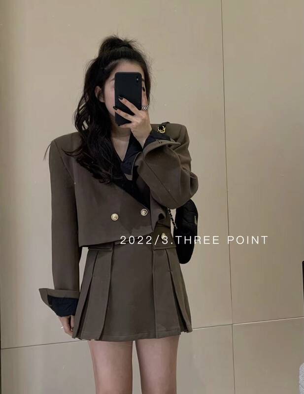 Autumn is new! [3.THREE POINT] Contrast color collar short suit + pleated skirt suit 6688# ZXL