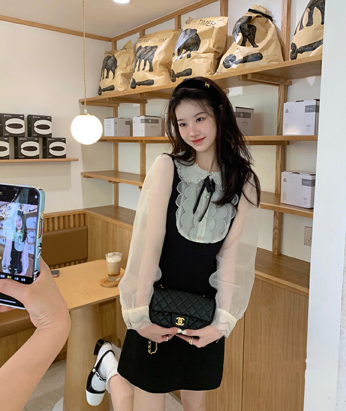 New in autumn! [W DESIGN] Korean version of Hepburn Xiaoxiangfeng fake two-piece heavy-duty stitching studded diamond dress (with detachable bow) 74361# WPL