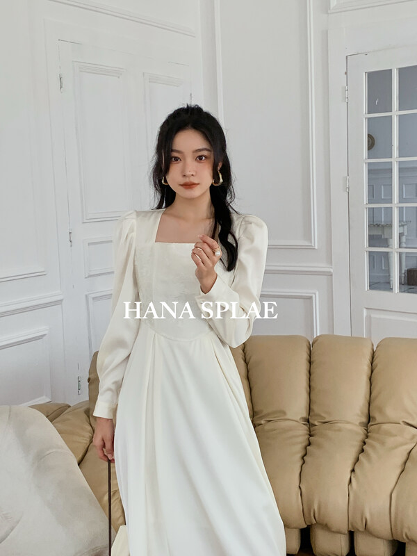 New in early autumn! [HANNA Hanna] Fashion solid color mid-length square neck dress H3319# JHY