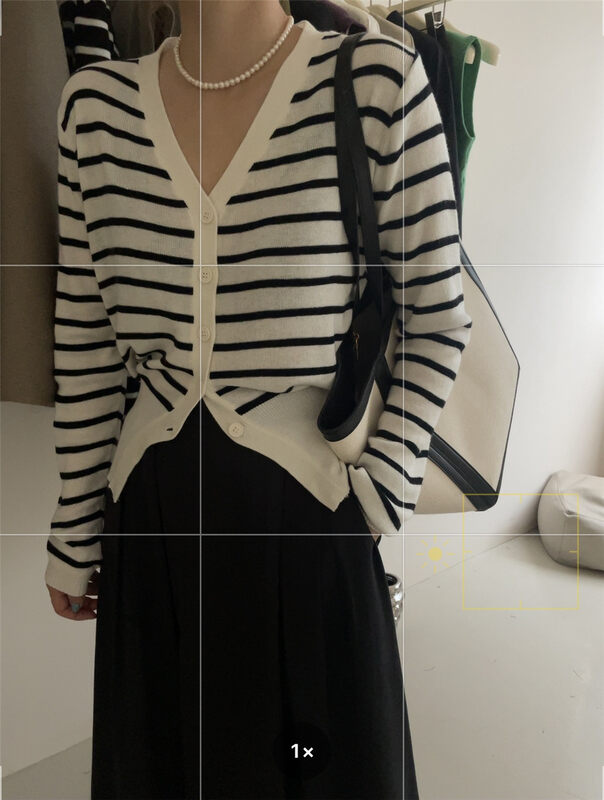 New in early autumn!  【IN MODE】Commuting Simple V-Neck Striped Contrast Color Knit Cardigan 801# CLS
