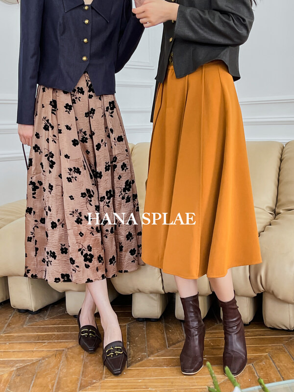 New in autumn! [HANNA Hanna] glossy organza flocking flower slim skirt H3336# JHY