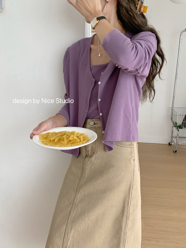 Autumn models are new! [Nice Studio] Korean simple long-sleeved cardigan top + inner bottoming suspender suit 3899# ZXL