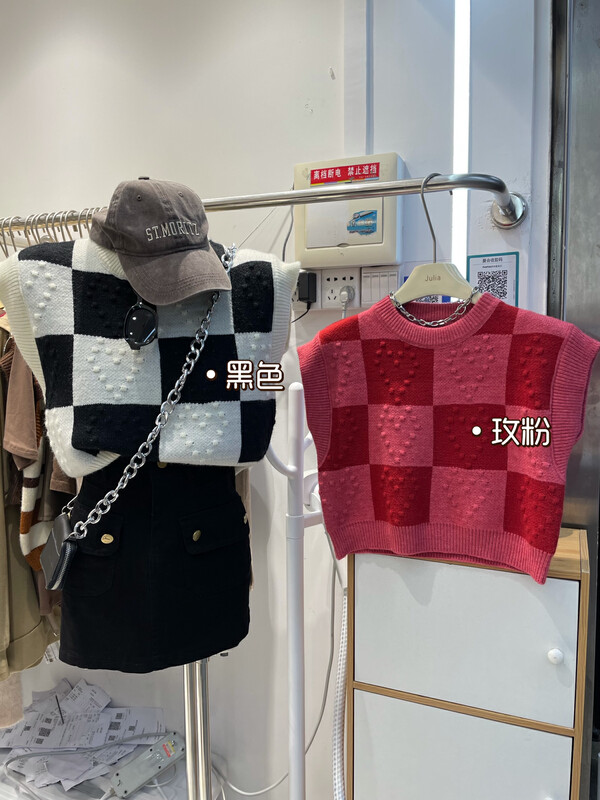 New in autumn! [JULIA] round neck large plaid knitted vest 5009# PCZ