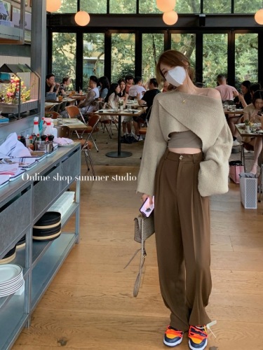 Summer home spring and autumn high-end sense of one word collar leaking shoulder short paragraph gentle lazy wind soft waxy sweater women's irregular