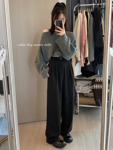 Summer home spring and autumn high-end sense of one word collar leaking shoulder short paragraph gentle lazy wind soft waxy sweater women's irregular