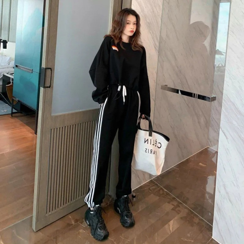 2022 spring and autumn new sportswear suit female Korean version of the Western style loose rainbow sweater casual harem pants two-piece set
