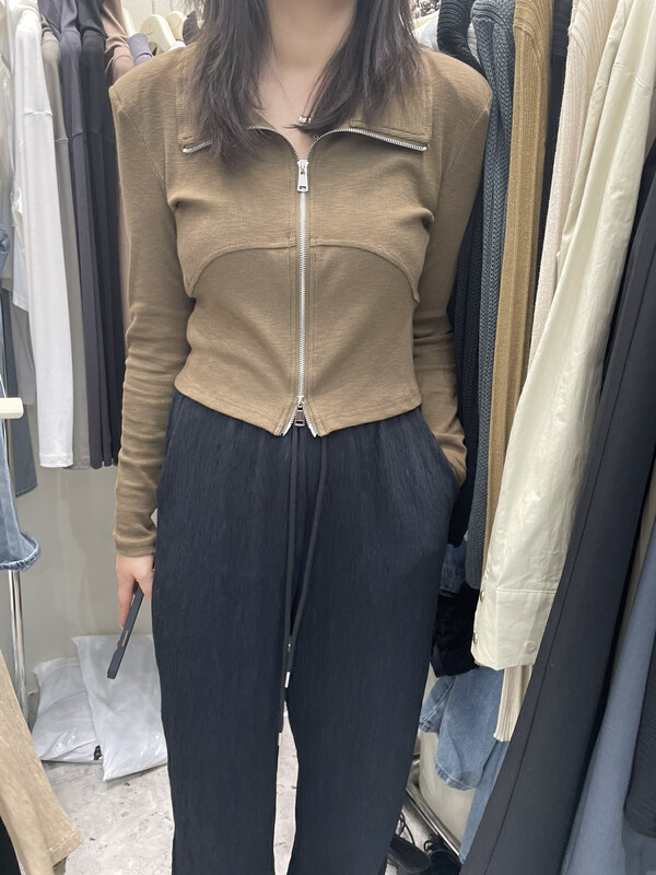 New in early autumn! [Xiaofanjia] Simple solid color all-match small shirt 503# LSW