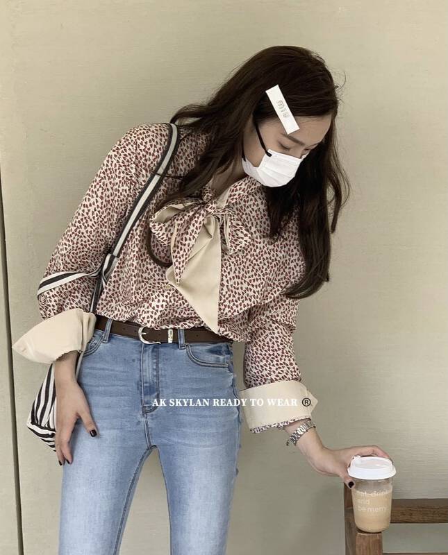 Autumn is new! [A.K SKYLAN] bandage color matching niche shirt 82735# ZXL