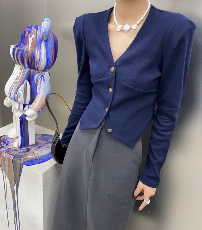 Autumn is new! [Xixi] Retro temperament puff sleeves buttoned shirt 5065# OZQ