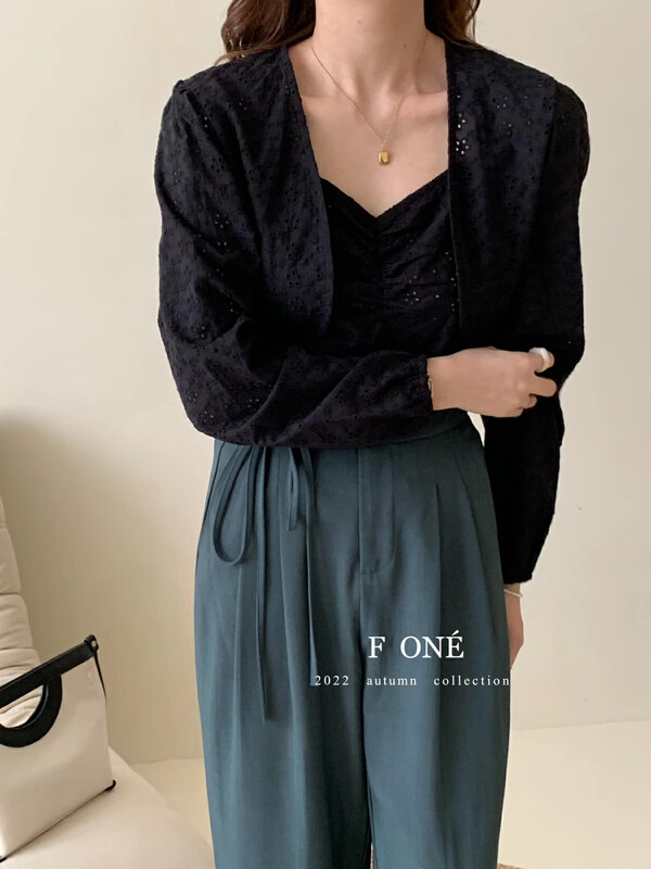 Autumn is new! [F ONE] Korean ins hollow embroidery shirt + simple camisole suit 26153# WPL