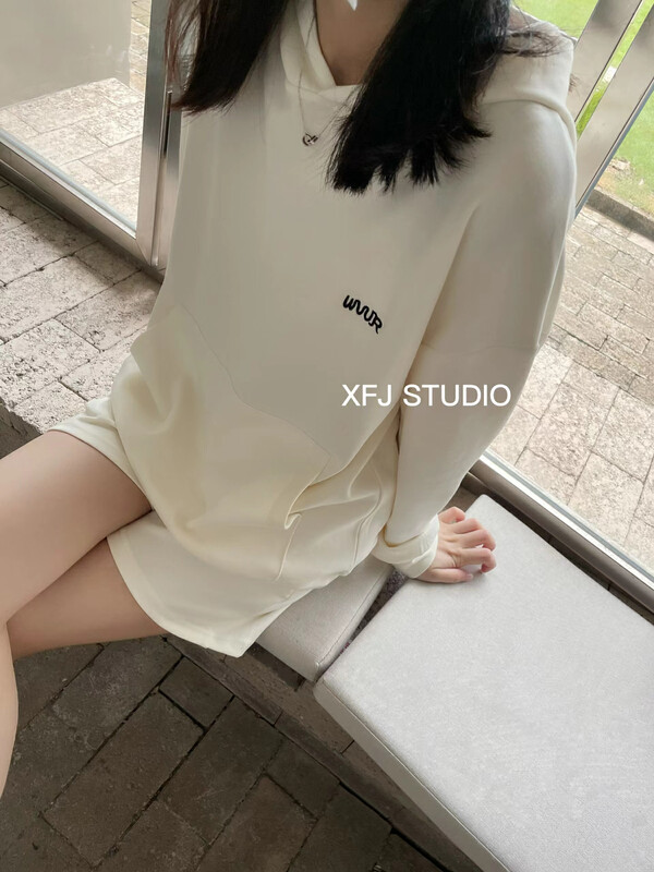New in early autumn! [Xiaofanjia] Hooded Embroidered Casual Sweater + Versatile High Waist Shorts Suit YS2-7035# LSW
