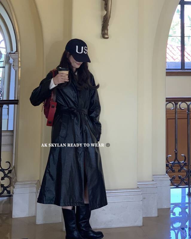 Autumn is new! [A.K SKYLAN] Mid-length leather retro all-match windbreaker (with belt) 82755# ZXL