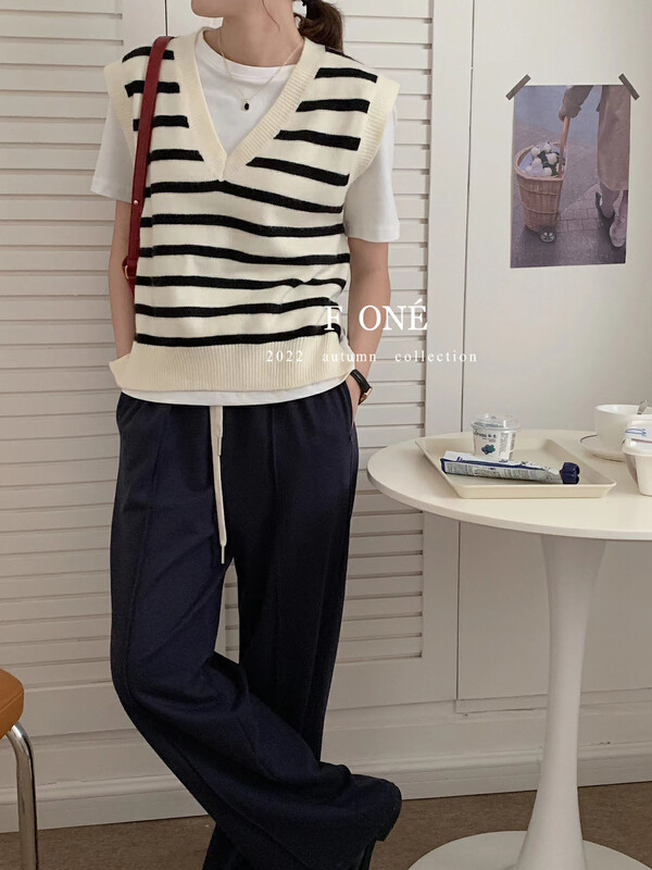 New in autumn! [F ONE] Korean design striped v-neck knitted vest 34281# WPL