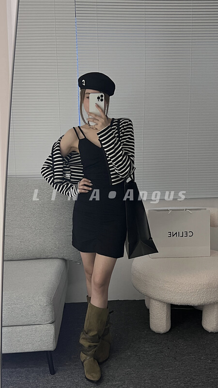 New in autumn!  [LINA] Net Red Hot Girl Slim Fit Slim Skirt + Striped Contrast Color Short Jacket Suit 7073# HJY