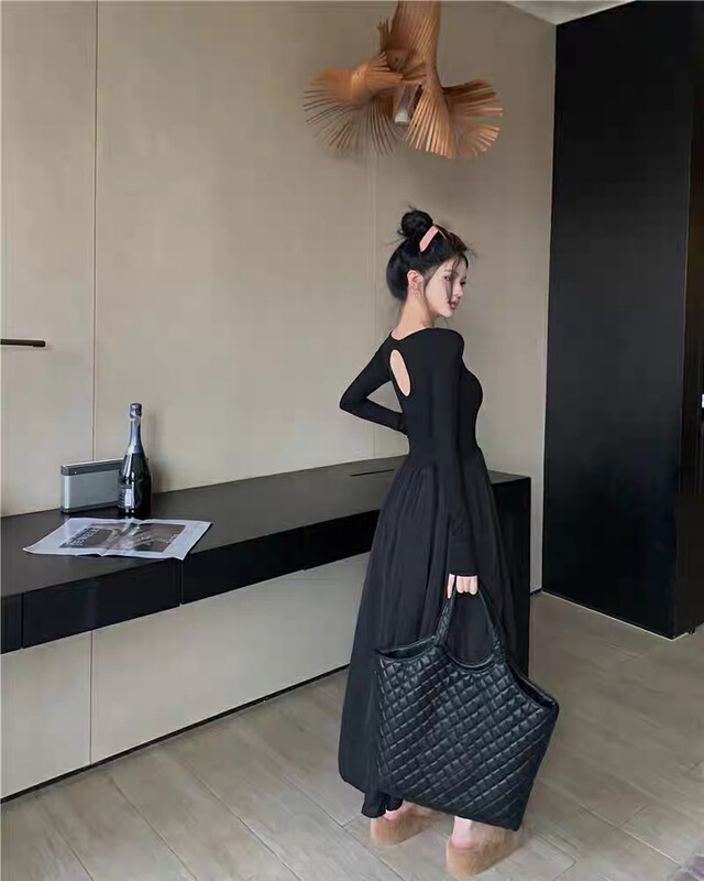 Autumn is new! [Xiaofanjia] Back hollowed out and received waist dress 533# LSW