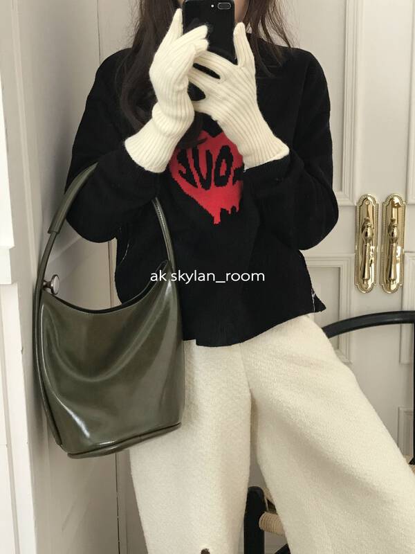 New in autumn!【A.K SKYLAN】Loose warm sweater with heart embroidery 10176# ZXL