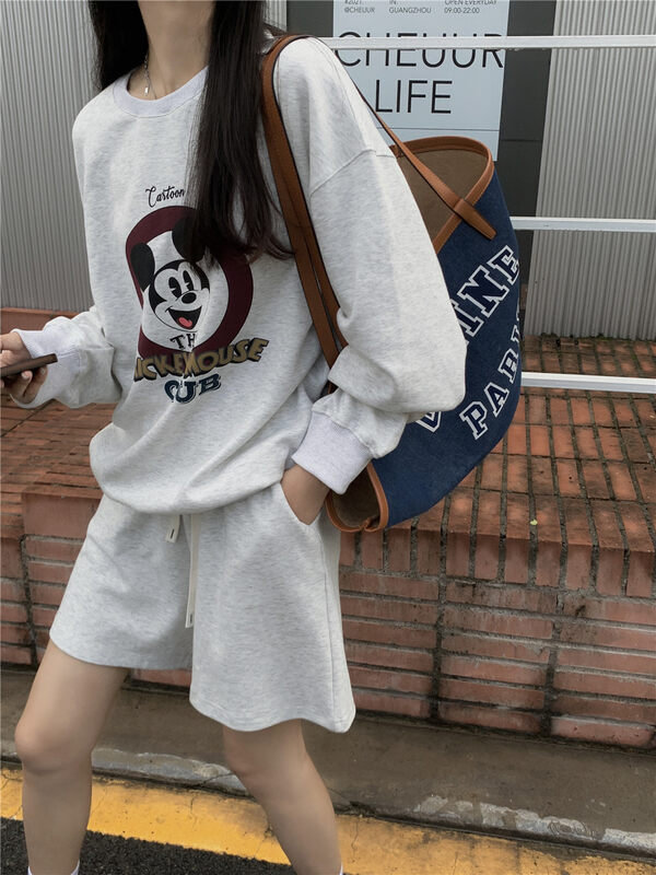 Autumn is new! [Rina] Korean cartoon Mickey print sweater + elastic waist casual shorts suit 123E054# ZXX