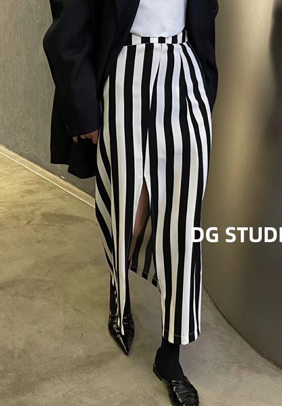 Early autumn new [DG] vertical stripe front slit skirt 8259# XJ