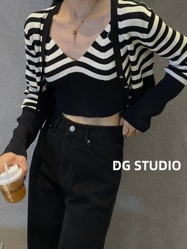 Original price 146.51! New in early autumn [DG] knitted cardigan + knitted suspender suit 8286# XJ