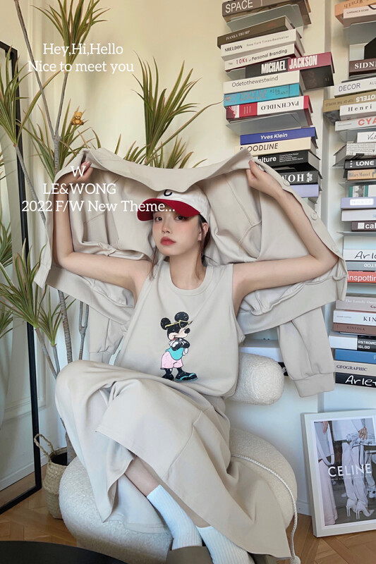 【LE&WONG】Disney Childlike Cartoon Age Reduction Casual Simple Suit Vest Skirt Sweater Jacket Set 1833