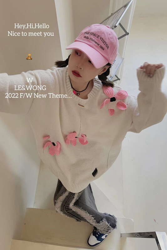 【LE&WONG】Heavy Craftsmanship Three-dimensional Flower Age-reducing Girls Sweater Pullover 8327