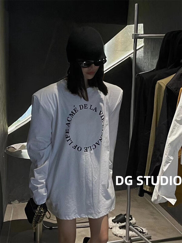 New in autumn! [DG] wide shoulder pad letter long-sleeved T-shirt 8298# XJ
