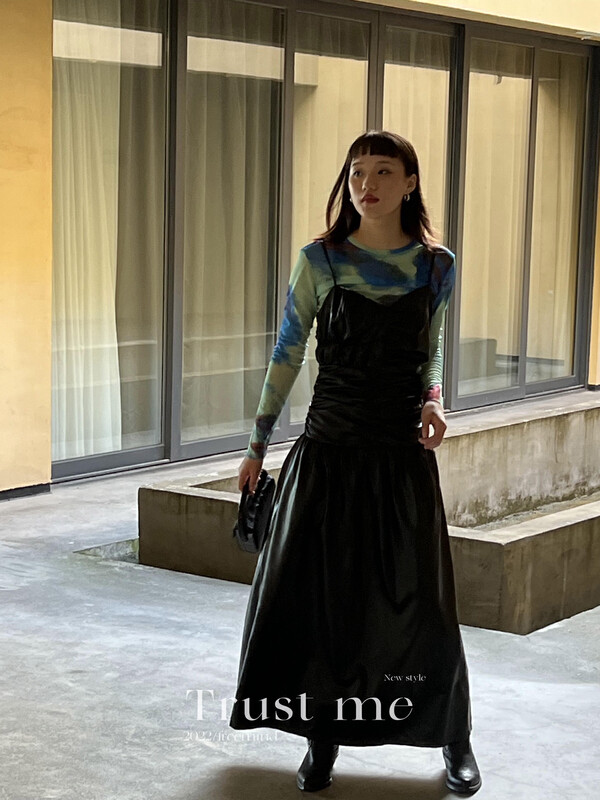【TRUSTME】French retro pleated design sling pu leather dress 40106# JHY