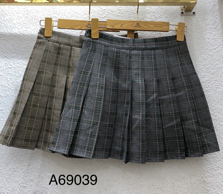 Autumn is new! [QUEEN QUEEN] Temperament Versatile Plaid Skirt A69039# OZQ
