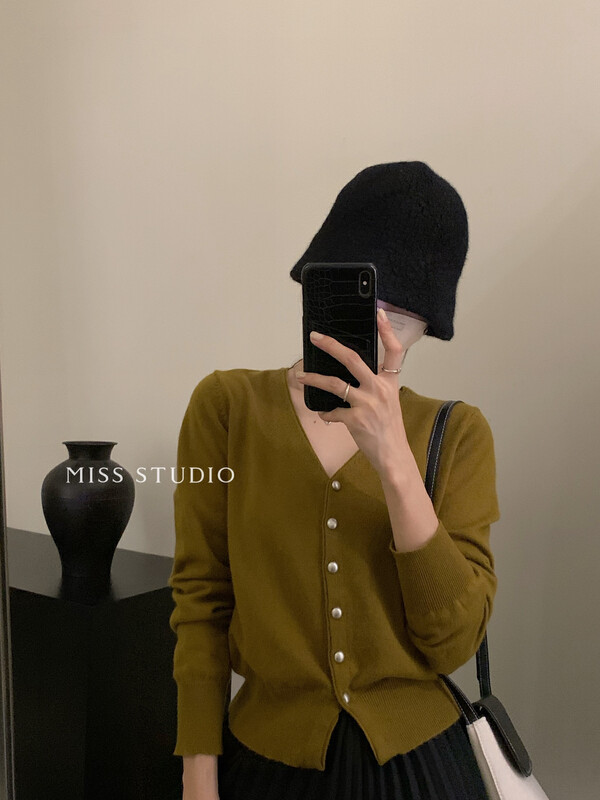 [MISS] Korean Frosted Silver Button Wool Cardigan Knit Cardigan C2045