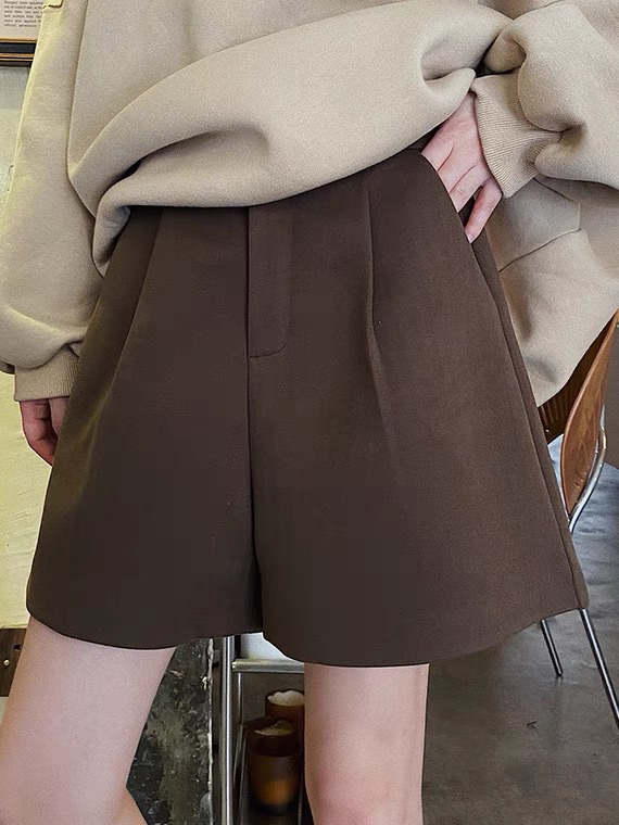 New in autumn!【KIKI STUDIO】Simple solid color all-match casual shorts 6733# HJY