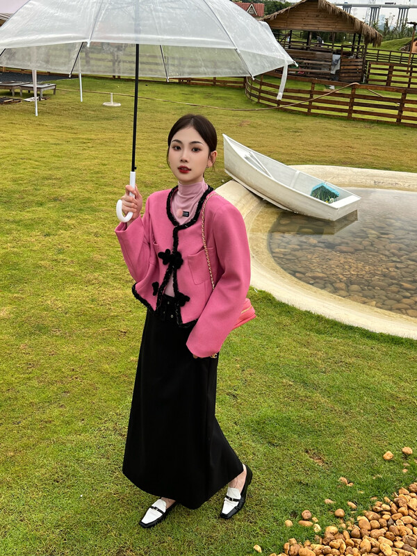 New in early autumn!【FEIMAO（YIMAO）】Small fragrant lady short coat with square collar and contrast color edge YM-8432# LSL