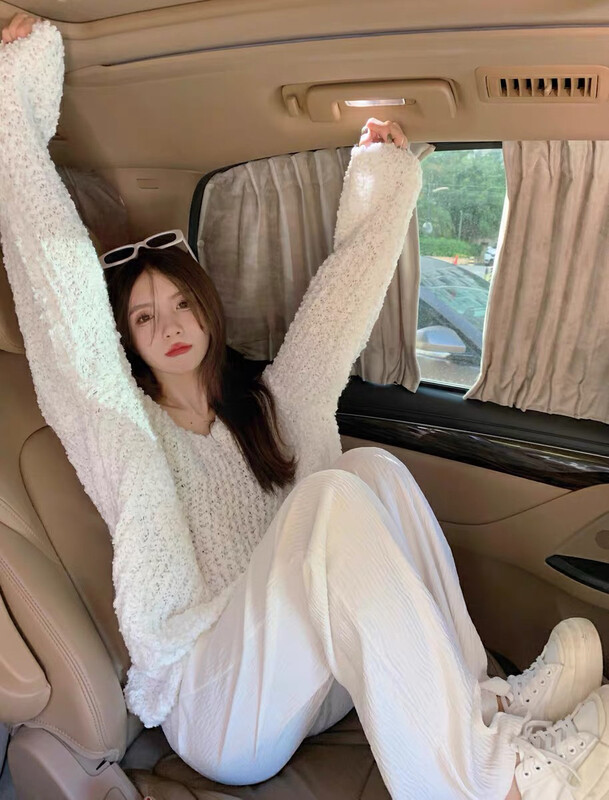 Autumn is new!【KIKI STUDIO】Lazy wind fluffy comfortable knitted sweater 6629# HJY