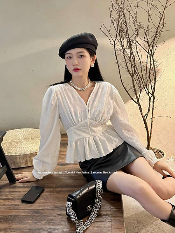 New in autumn! [YOOMINI] Puff sleeves temperament V-neck all-match shirt Q16215-K# WPL