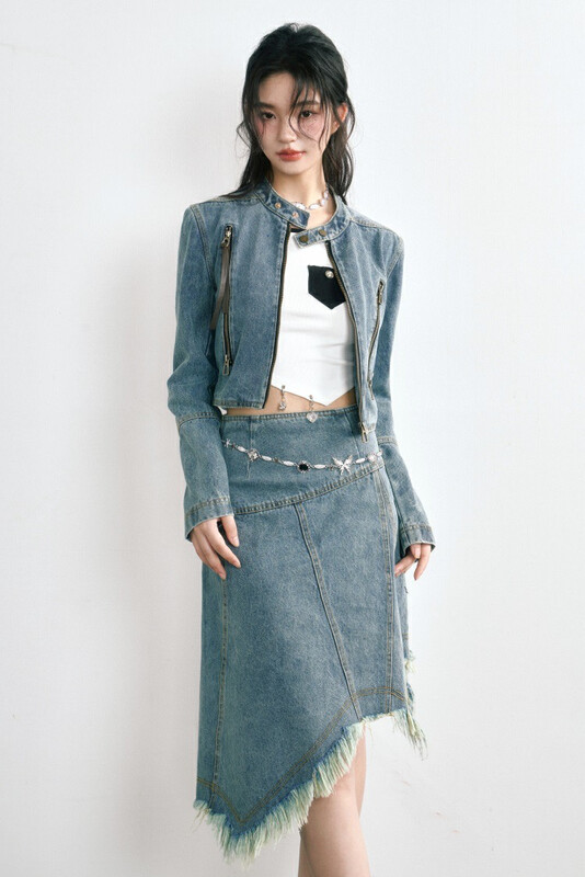 New in autumn! [KIKI STUDIO] Hong Kong-style trendy washed denim jacket + hem fringed fringe irregular skirt suit 6705# HJY