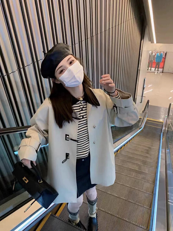 Autumn is new! [KIKI STUDIO] Korean style windbreaker + sleeveless all-match vest set (with belt, one pair of sleeve straps) 6712# HJY