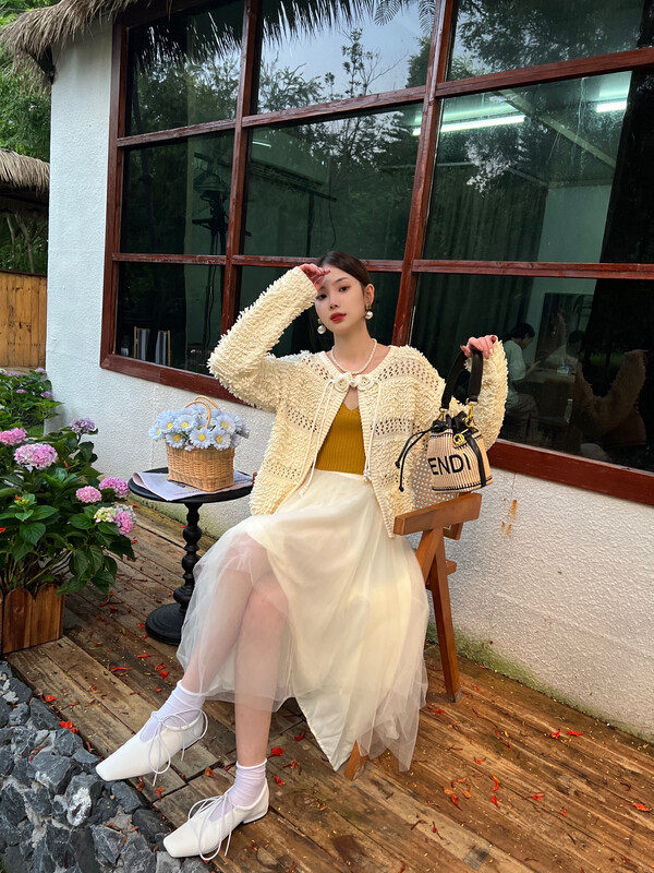 New in autumn! [FEIMAO (YIMAO)] Fashionable design niche hollow short jacket Z-3023# LSL