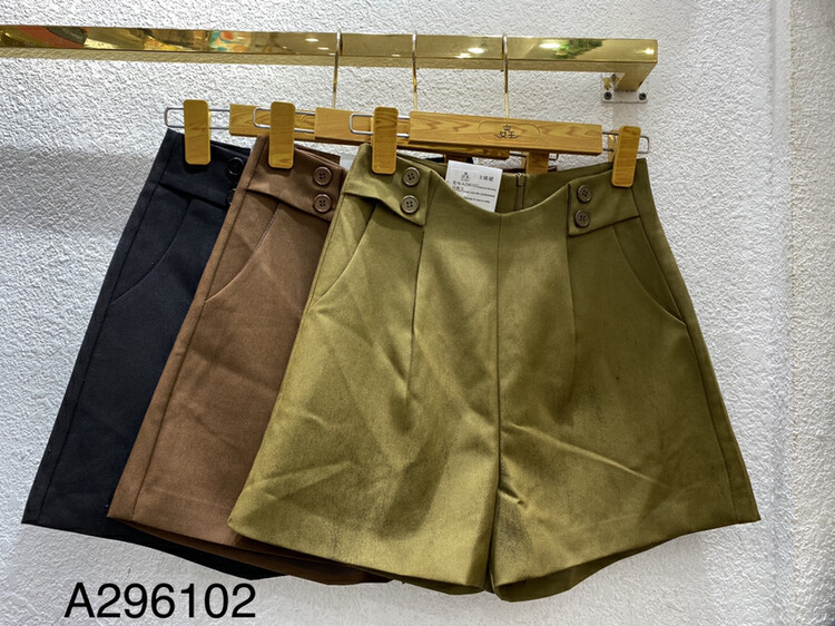 New in autumn! [QUEEN QUEEN] Loose and fashionable all-match casual shorts A296102# OZQ