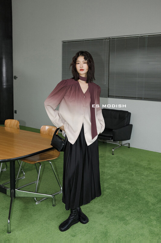 New in early autumn! [ES MODISH] Korean version of the fashion gradient color creative style shirt (with tie) BL1793# CQW