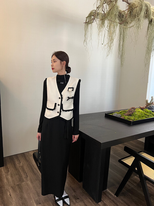 【FEI MAO】Small fragrant v-neck French elegant waistcoat vest vest vest Z-8502# LSL
