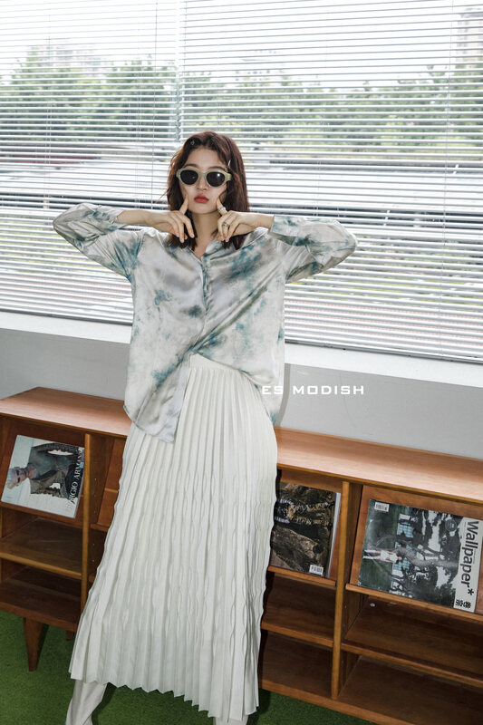 New in early autumn!【ES MODISH】Fashionable ink and blue print shirt BL1759# CQW
