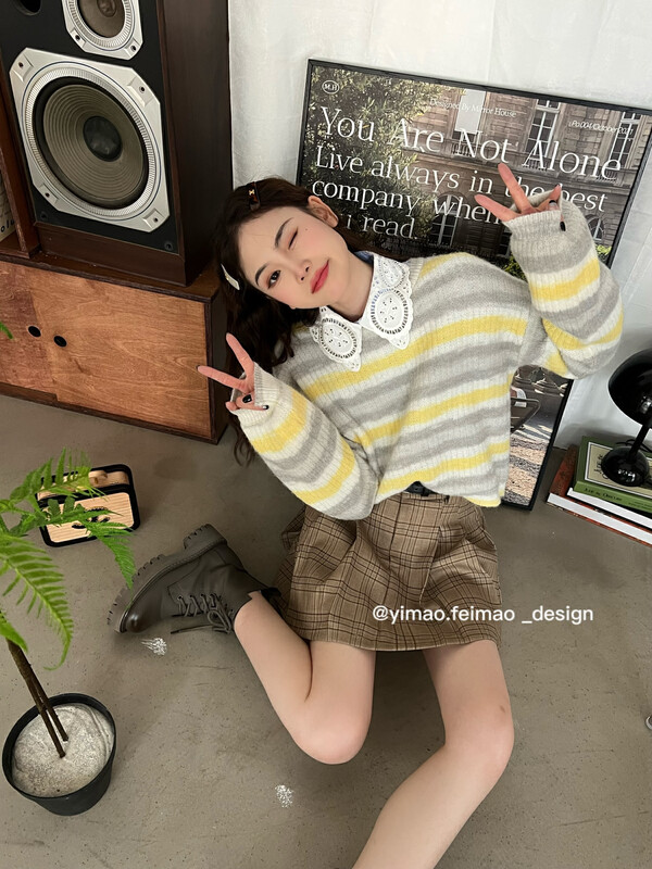 【FEI MAO】Loose and lazy style color-blocked striped sweater design niche long-sleeved sweater Z-4603