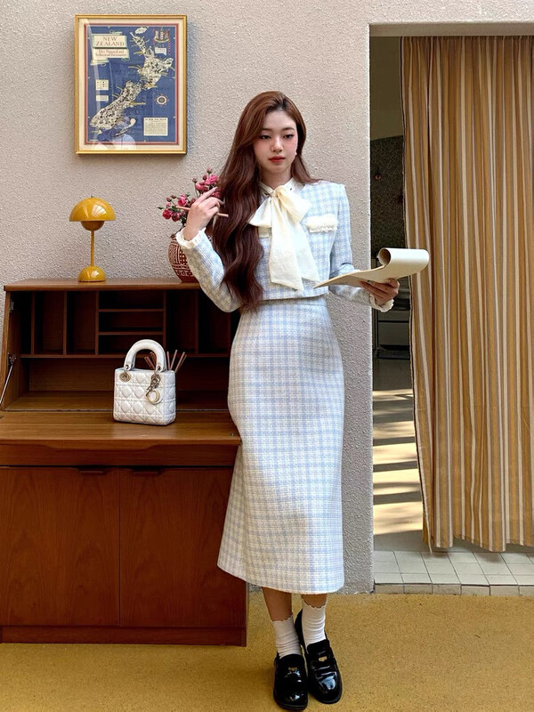 Autumn is new!【KIKI STUDIO】Fashion small fragrance short coat + mid-length skirt two-piece suit 6749# HJY