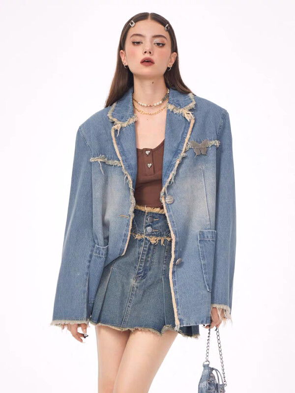 Autumn is new! [KIKI STUDIO] Fashionable temperament contrasting short coat (brooch is not removable) 6750# HJY