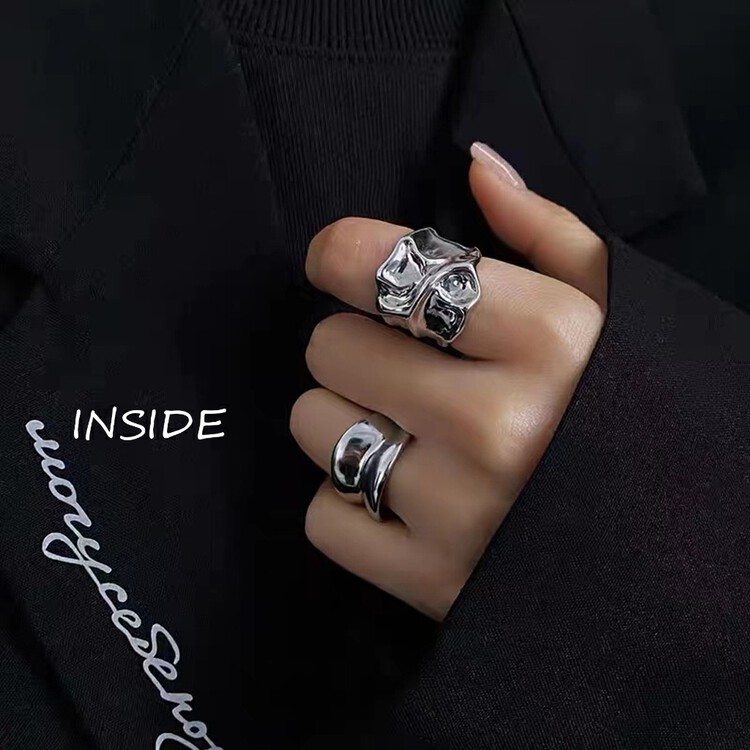 [INSIDE] Dark Irregular Wrinkle Groove Mirror Small Design Ring (with Box Randomly Issued) (Two Pack) J3540# ZXL