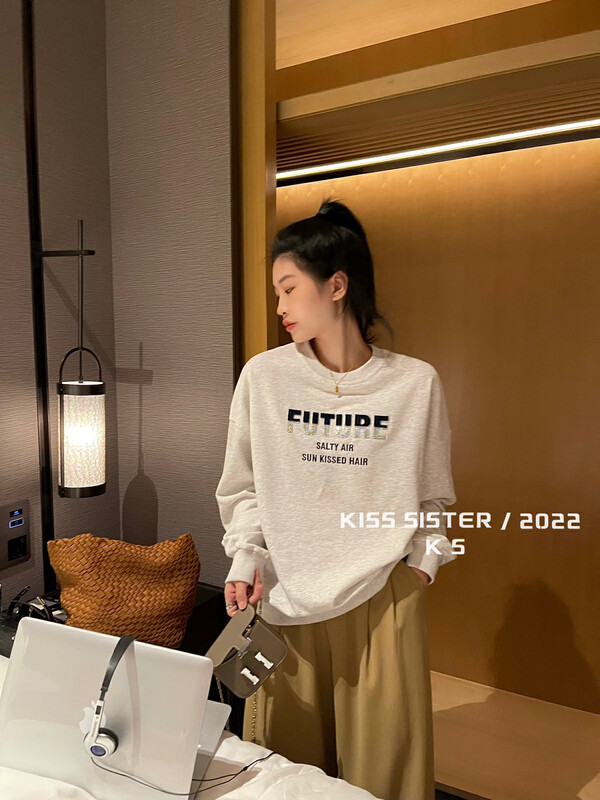 【KISS SISTER】Loose Heavy Industry Alphabet Sweater 22A9682