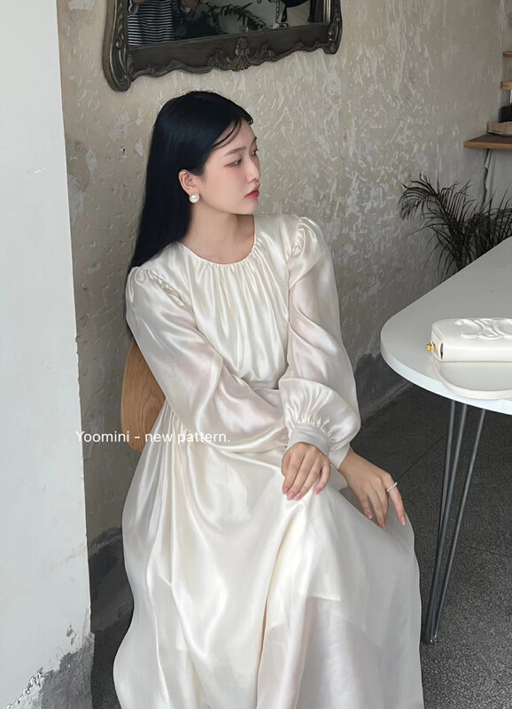 Autumn is new! [YOOMINI] round neck puff sleeve solid color dress Q16203-S# WPL