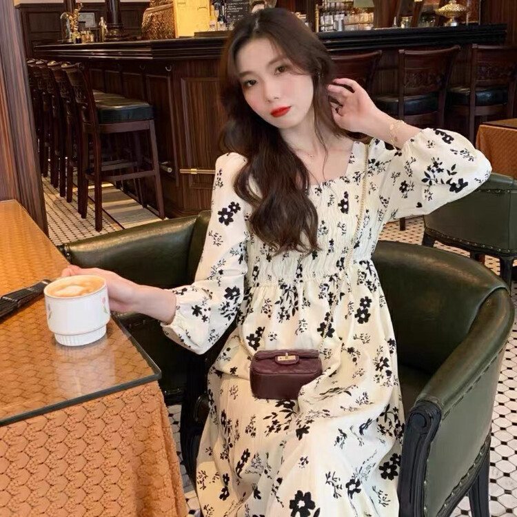 Autumn is new!【KIKI STUDIO】Korean Lady Print Dress 6647# HJY
