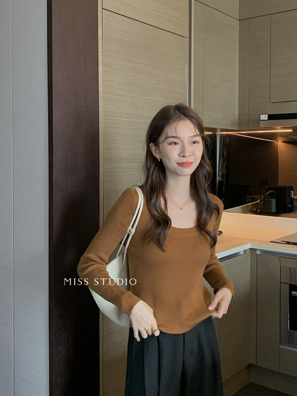 [MISS Mi Sijia] Korean thick needle round neck basic bottoming sweater 0759