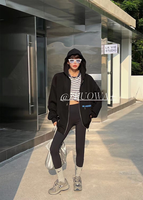 Autumn is new! [Strictly selected by buyers - Zhuowa] hooded zipper back printed ins short coat 8051# CL
